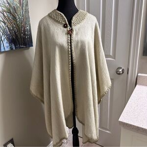 GOLDEN COLOR BABY ALPACA WOOL CAPE PONCHO WRAP SHAWL COAT HANDMADE IN ECUADOR